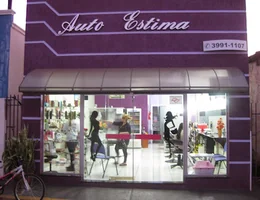 Auto Estima hair studio Johnny Kayahara