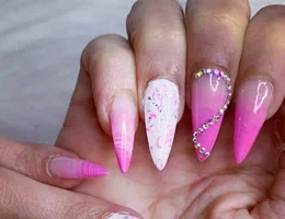 Bruna Fernanda nail designer