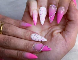 Bruna Fernanda nail designer